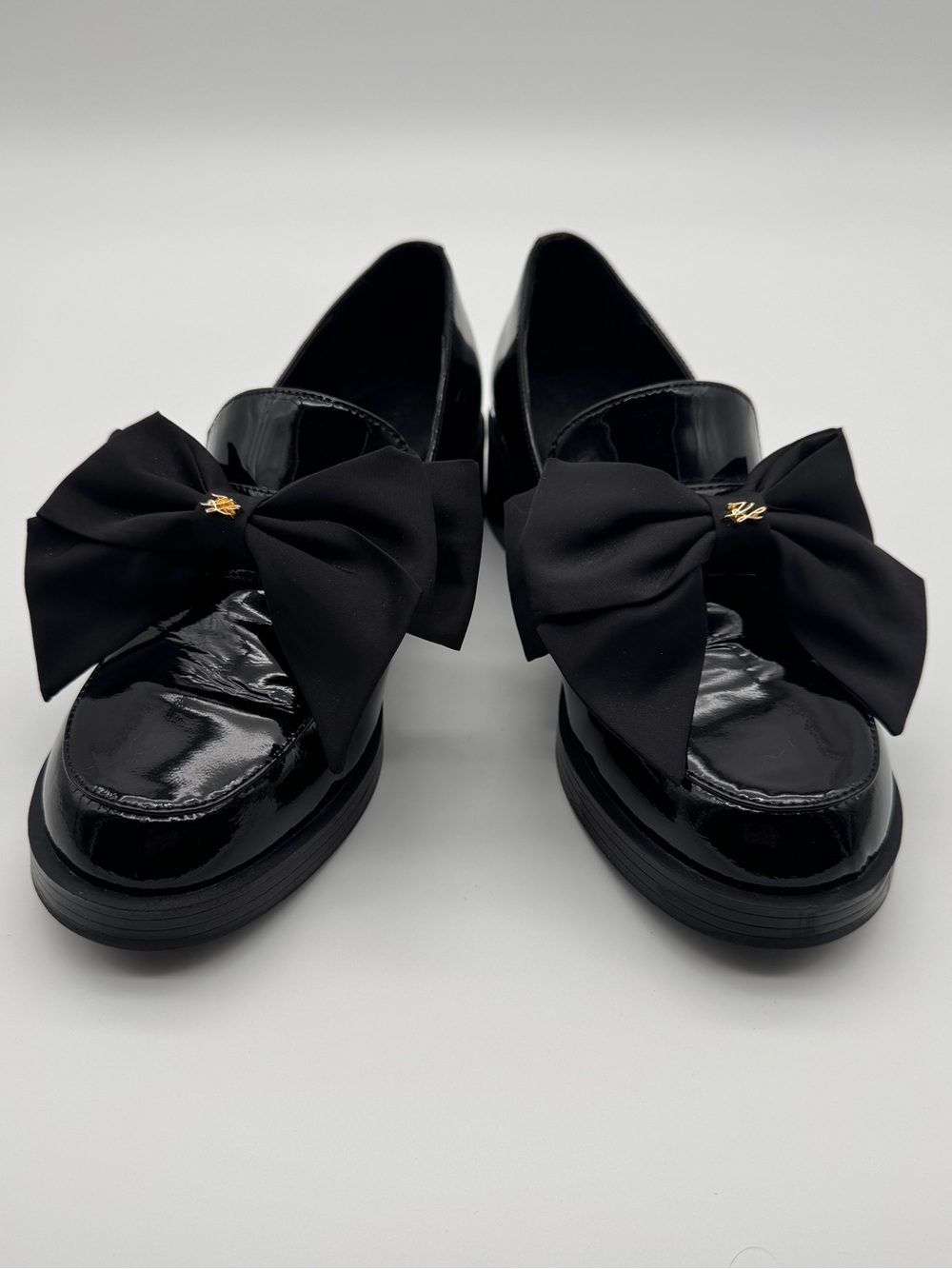 KARL LAGERFELD PARIS Camilia Bow Loafer, Size 9.5
